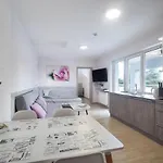 Szafir Nad Morzem W Sianozetach