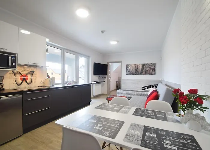 Szafir Nad Morzem W Sianozetach * Sianożęty